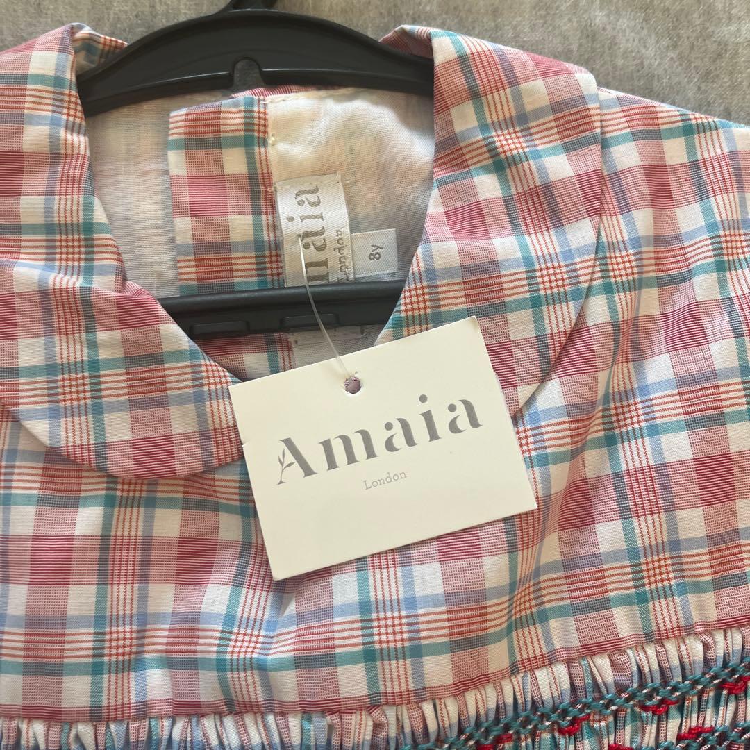 アマイア　シャーリング 刺繍　タグ付き　新品　半袖　襟付き　８歳