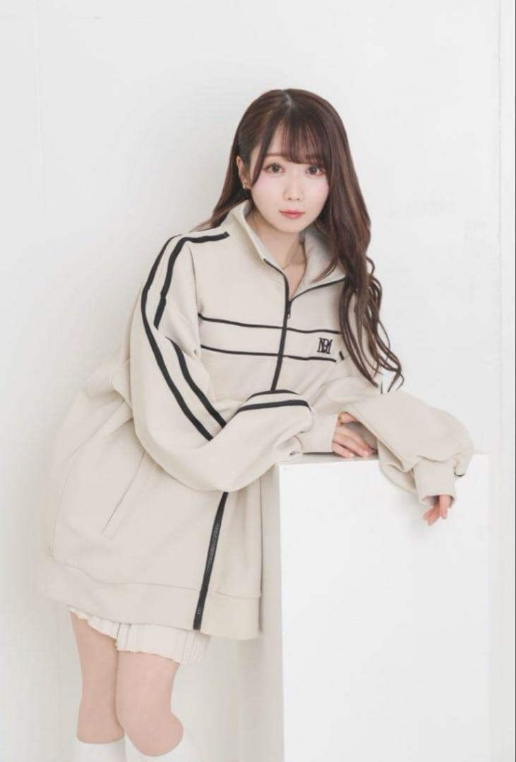 ロゼミューズ piping jersey outerジャージアウター　大谷映美里