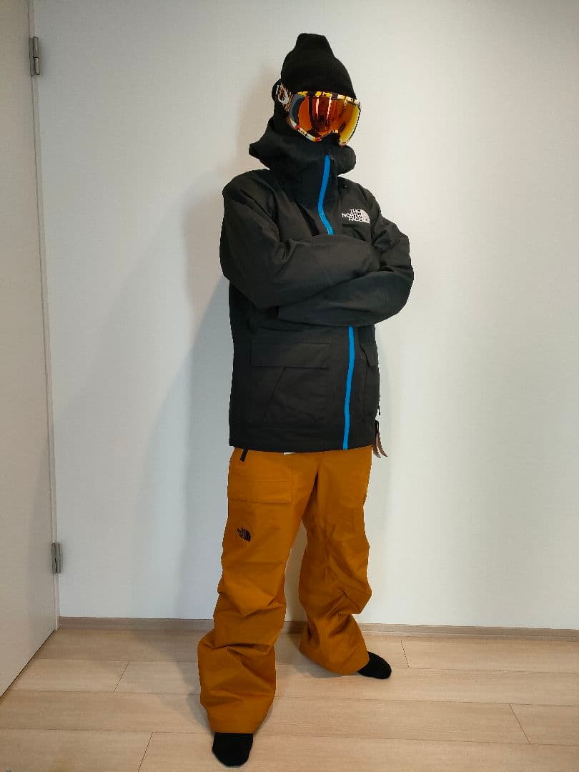 新品 ノースフェイス　スキー&スノーボードウェア　上下セット　メンズ