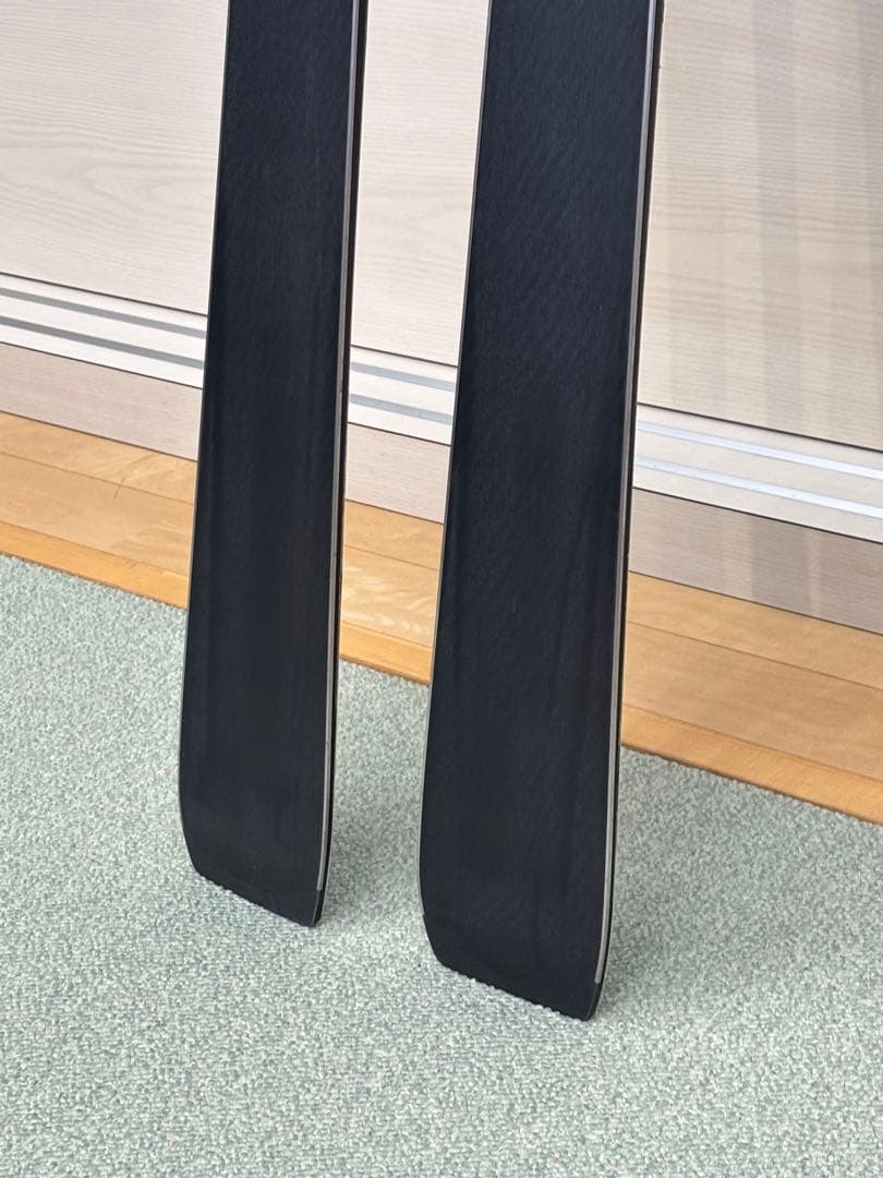 Völkl Racetiger SX スキー