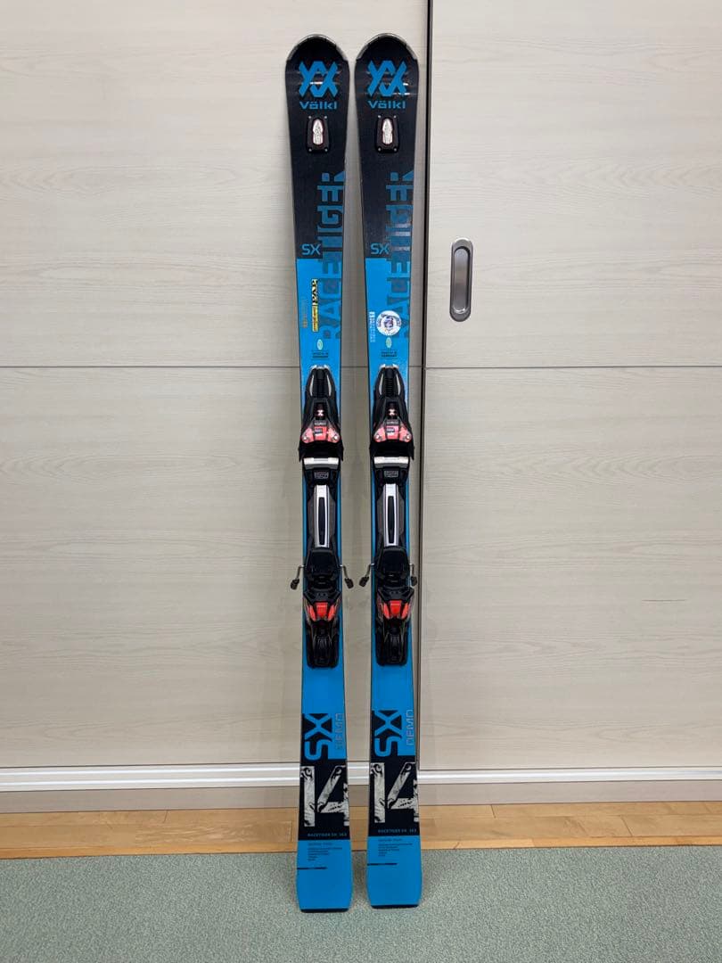 Völkl Racetiger SX スキー