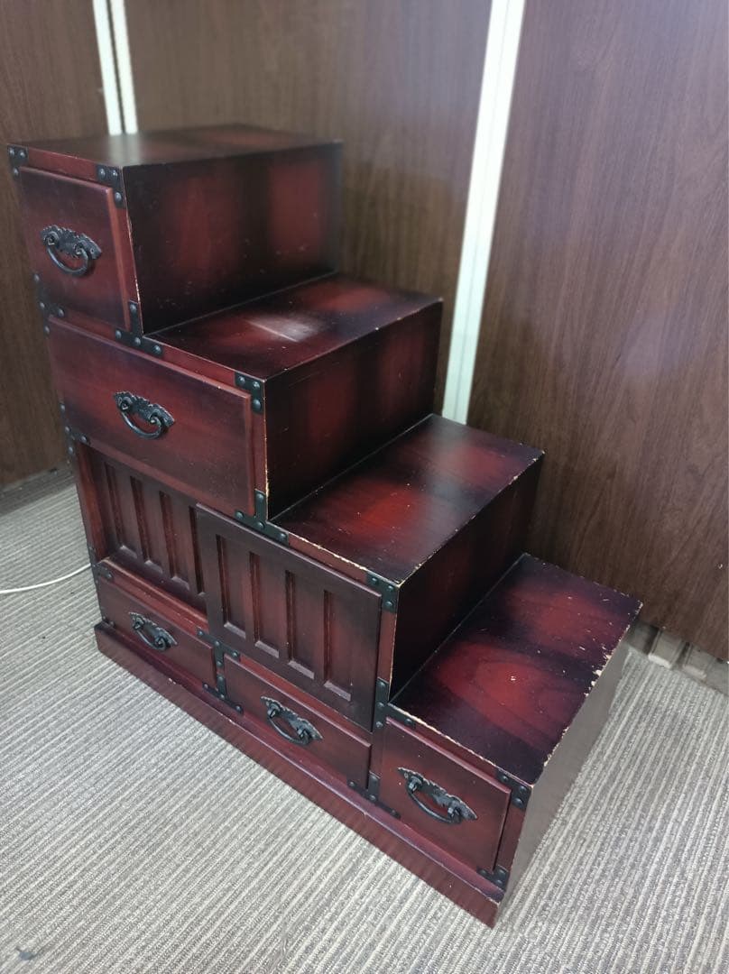 八3471【送料込み】民芸調　階段和箪笥　右下がり　昭和レトロ