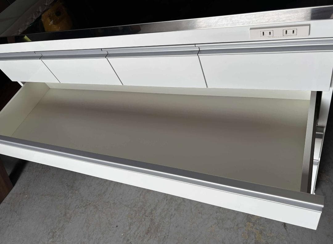 zizimomoji 昇光家具のステンレストップキッチンカウンターUsed