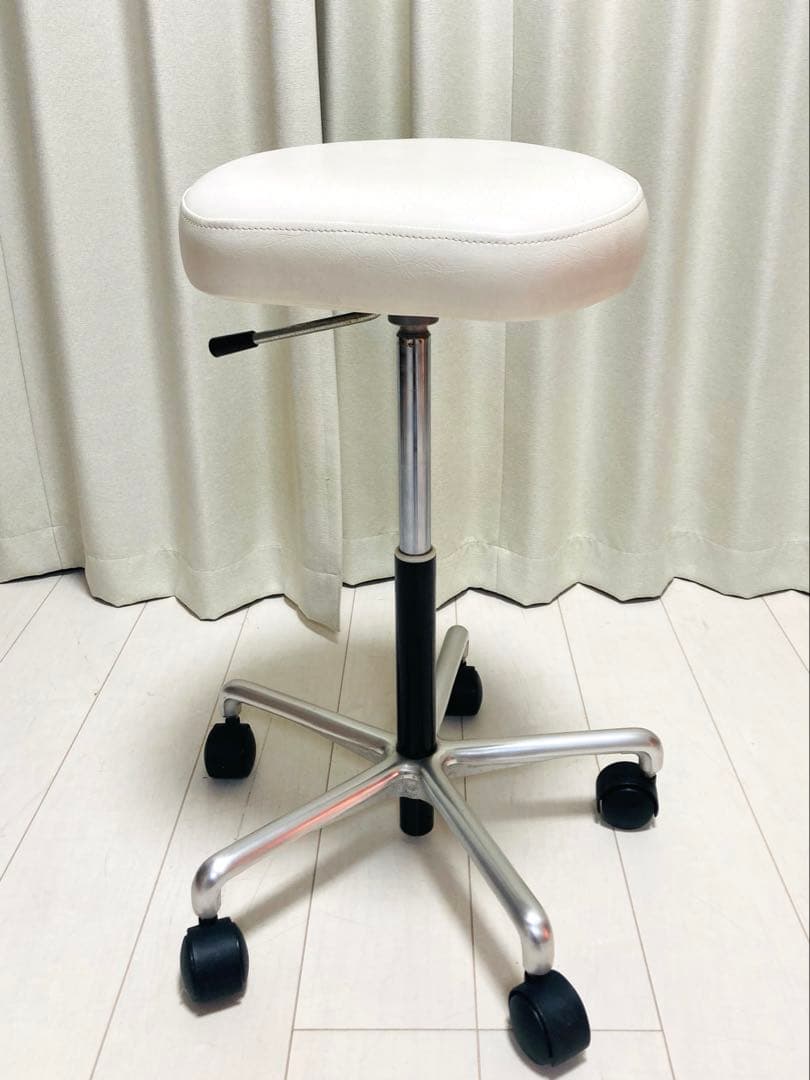 タカラベルモント　SC-E22 エステ　カット　サロン　チェア　スツール