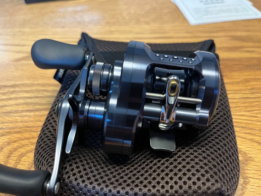 シマノ 24カルカッタコンクエスト　シャローエディション 30HG