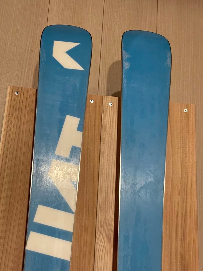 送料込み！！フリースタイルスキー板カナダクリント161cm専用ビンディング付き