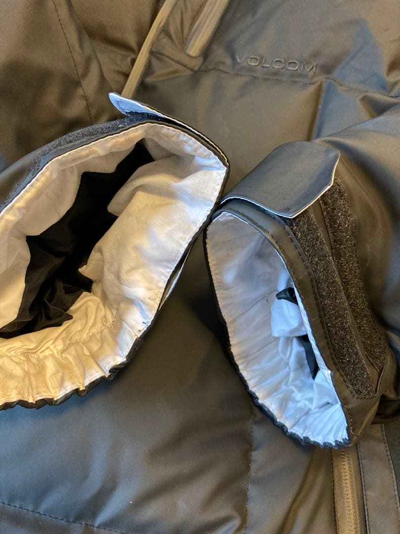 VOLCOMのダウンジャケットM