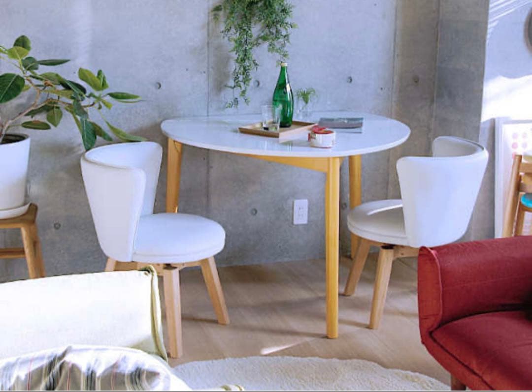 半円形ホワイトダイニングテーブル