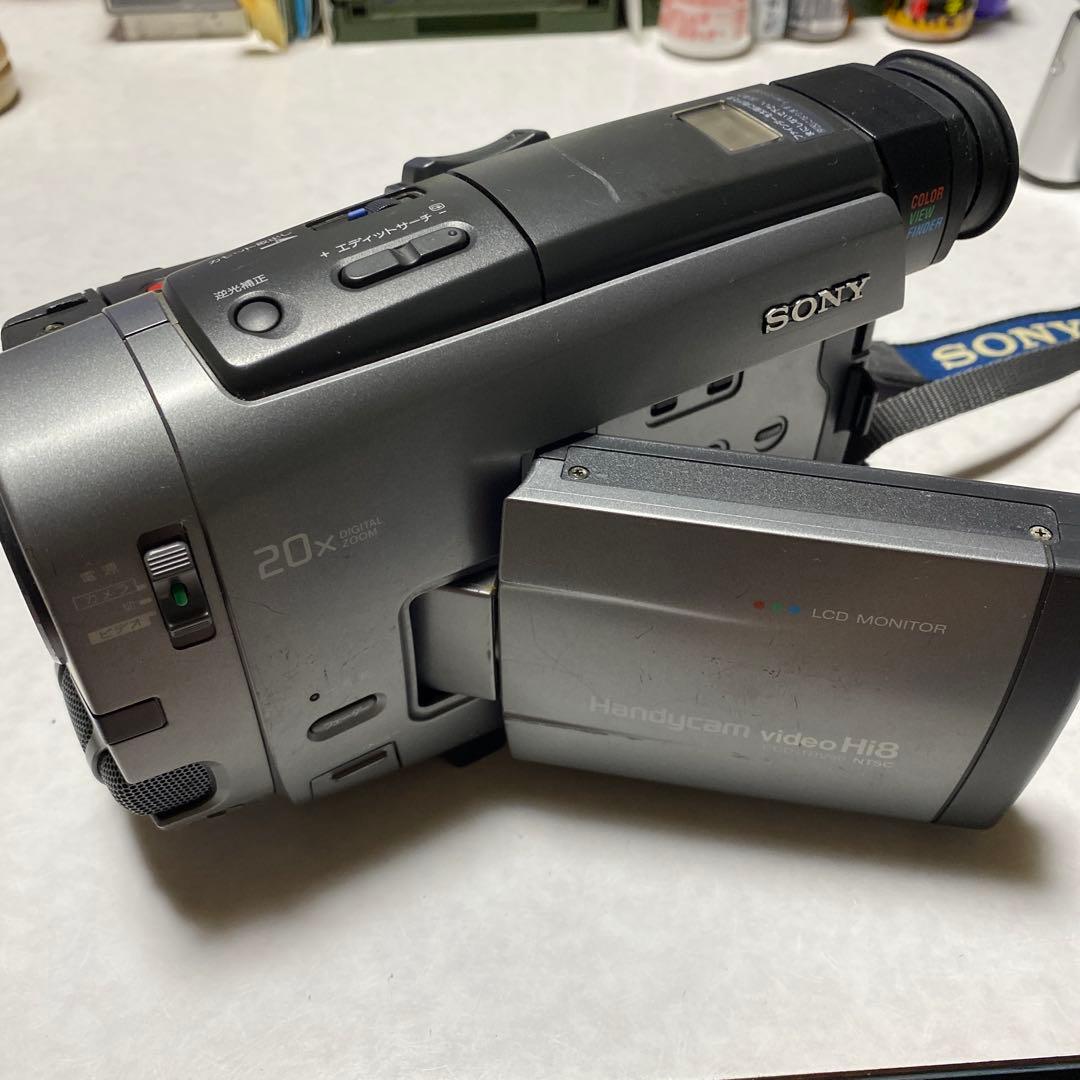 SONY videoHi8 Handycam CCD-TRV90 ②
