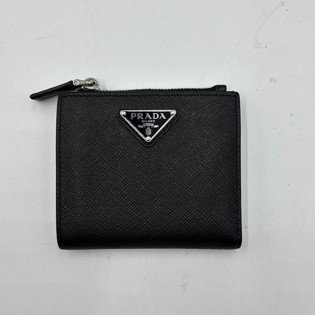 ロイ　プラダ 二つ折り財布 三角ロゴ サフィアーノレザー 黒