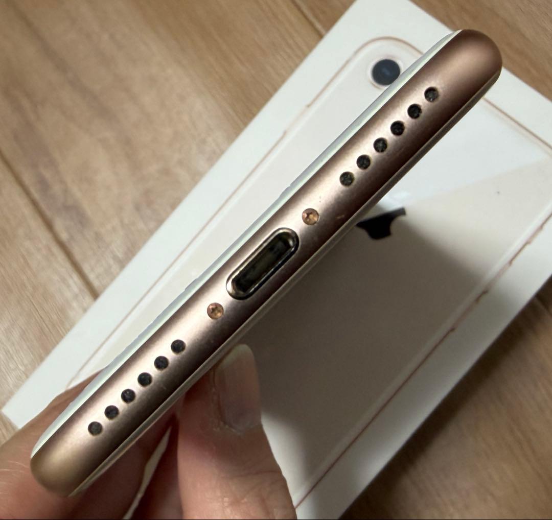 SIMフリー iPhone 8 256GB ゴールド 美品 バッテリー良好