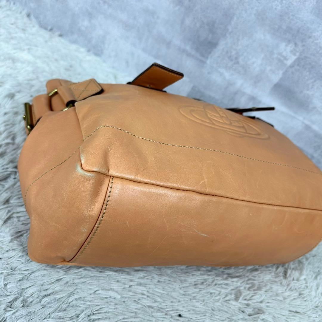 美品 ヴィヴィアンウエストウッド レザー トートバッグ オーブ エンボス