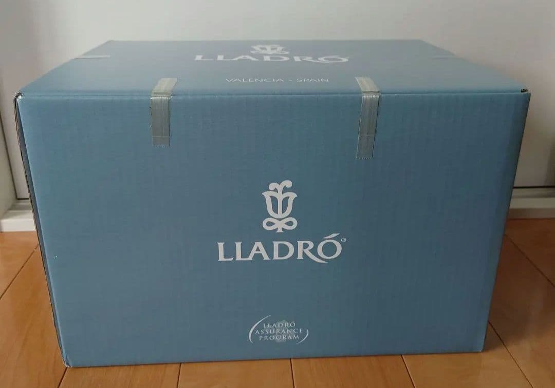 リヤドロ　LLADRO　永遠の愛　.01008029