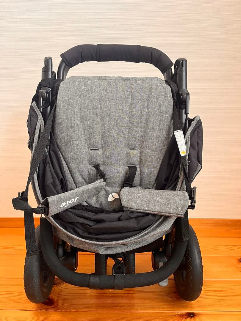 まめ　joie ベビーカー　3輪　A型