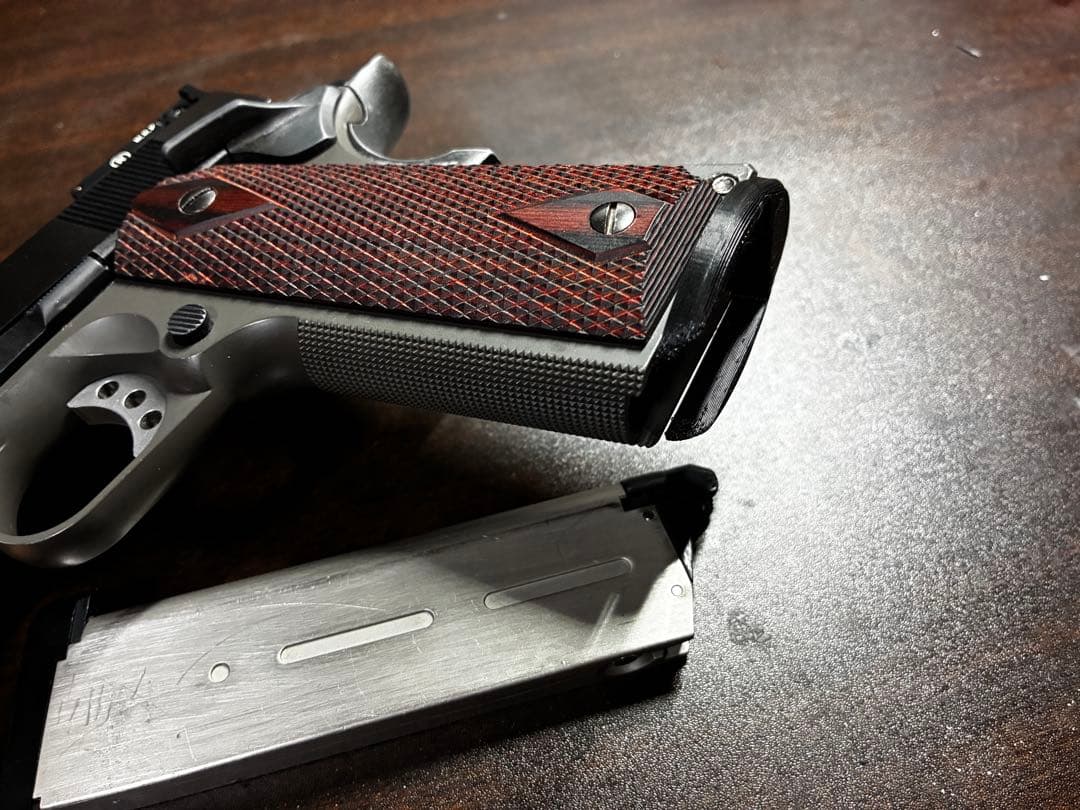 S*n様 東京マルイ　ベース　m1911 スネーク　オペレーター　ガスガン