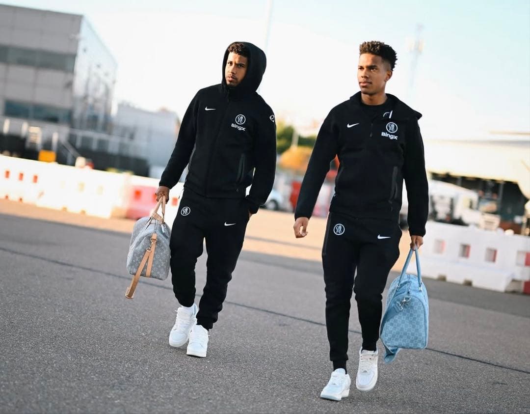 NIKE テックフリース　パーカー　チェルシー