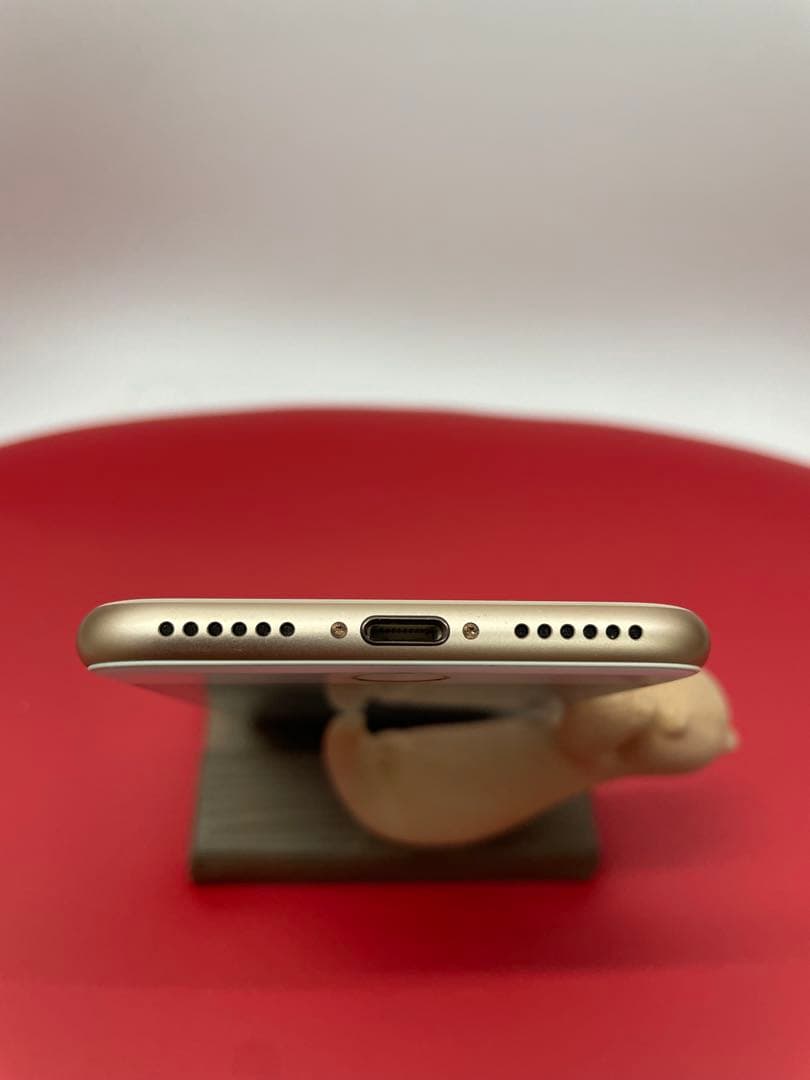 T*e様 Apple iPhone 8 ゴールド 64GB