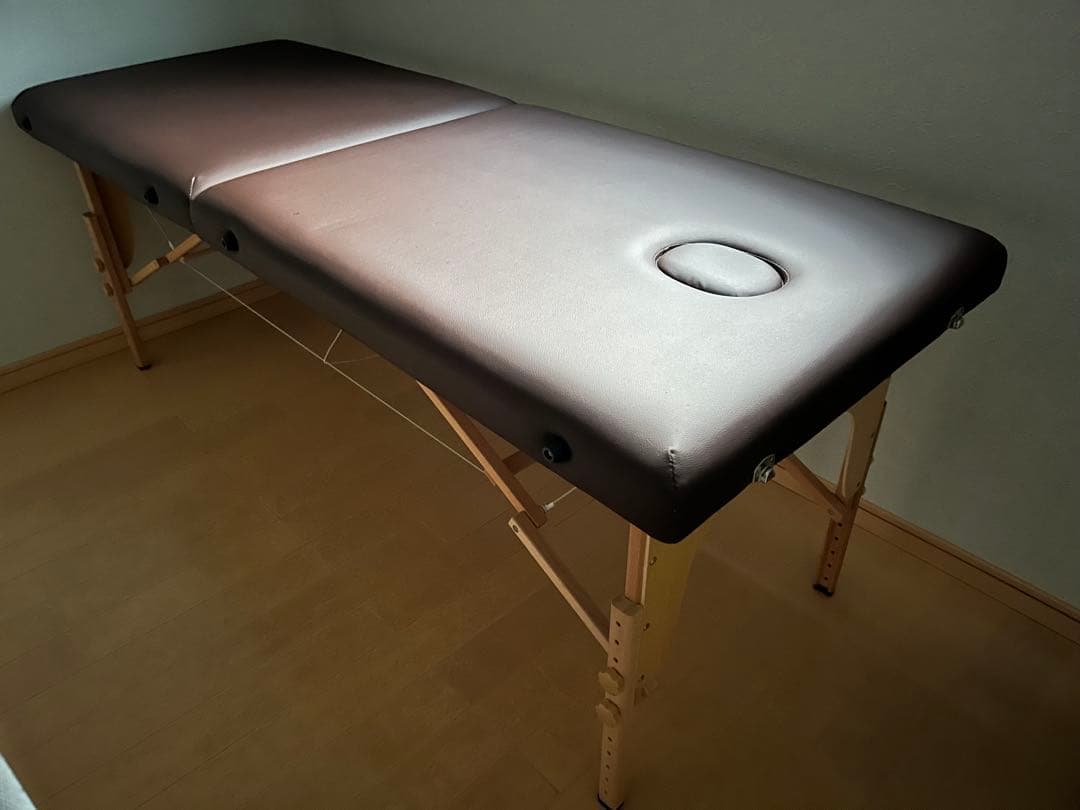 【値下げ】seven beauty折りたたみ式マッサージベッド ブラウン