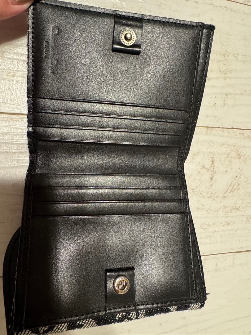 Dior二つ折り財布