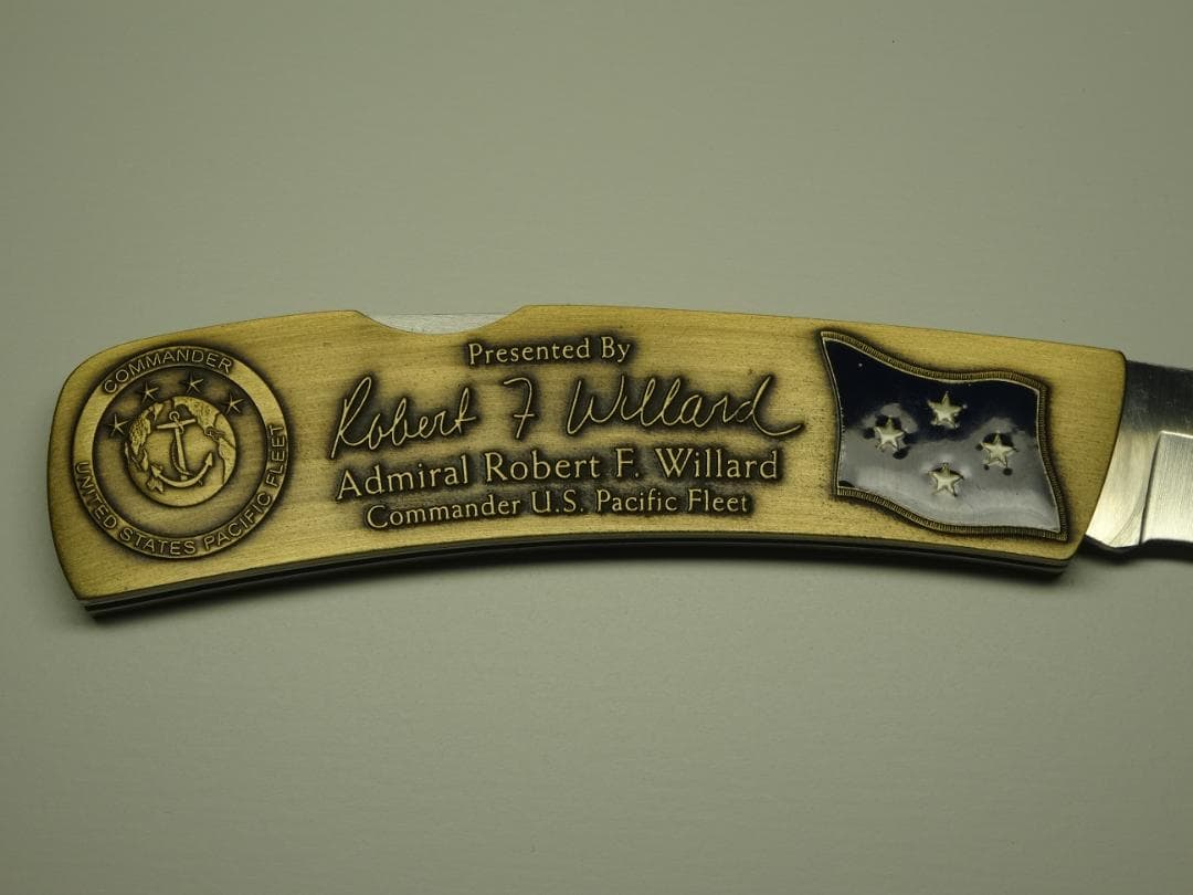 米海軍太平洋艦隊司令官 ロバート F. ウイラード大将記念ナイフ