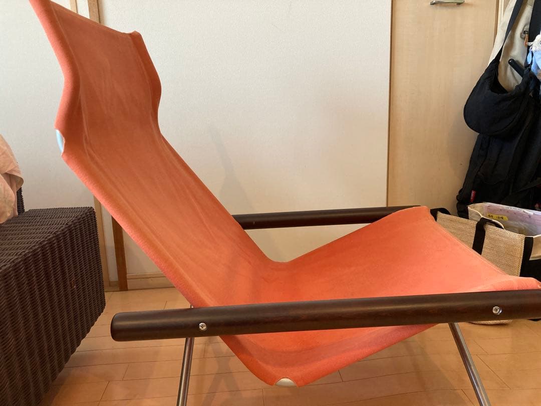 ニーチェア