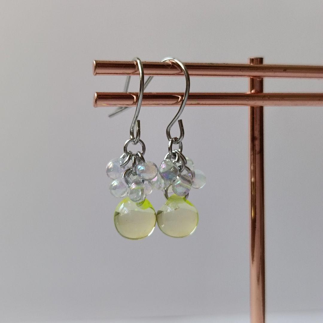 No.345 コロンとした鈴丸ビーズのピアス ハンドメイド