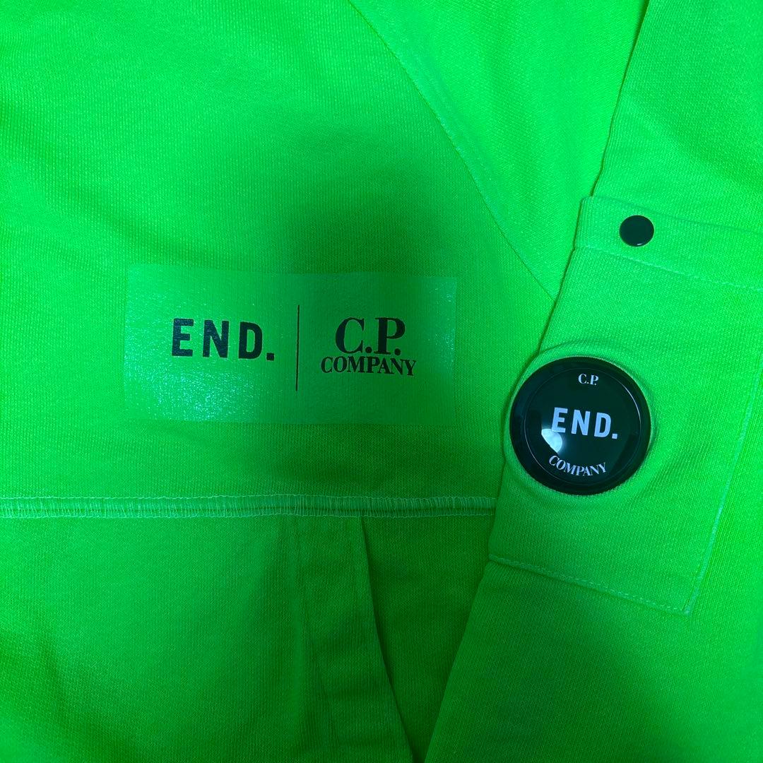 C.P. COMPANY×END. フーディ