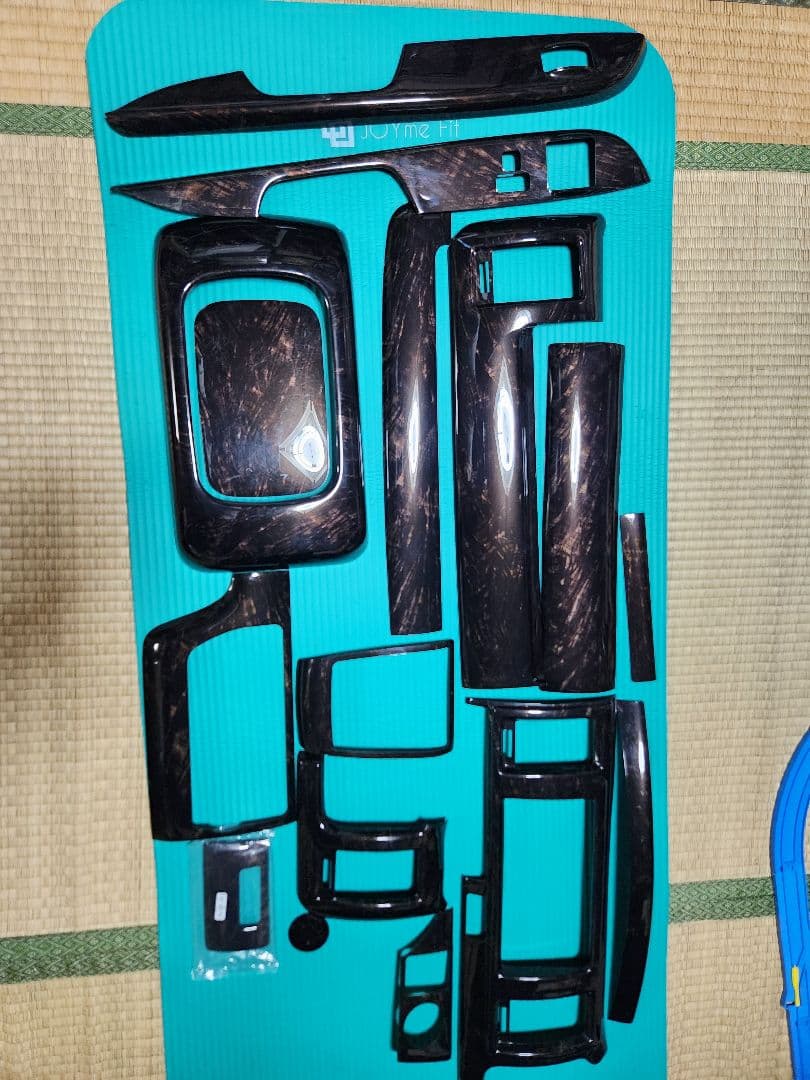 工藤さま専用ハイエース200系　インテリアパネル(黒木目マホガニー調・17P)