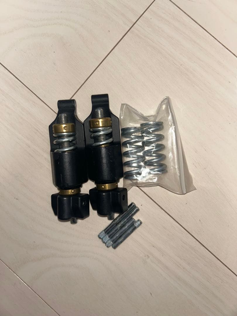 DEELUXEハードブーツ用ダンパーフォワードリーン　スペアスプリング付き