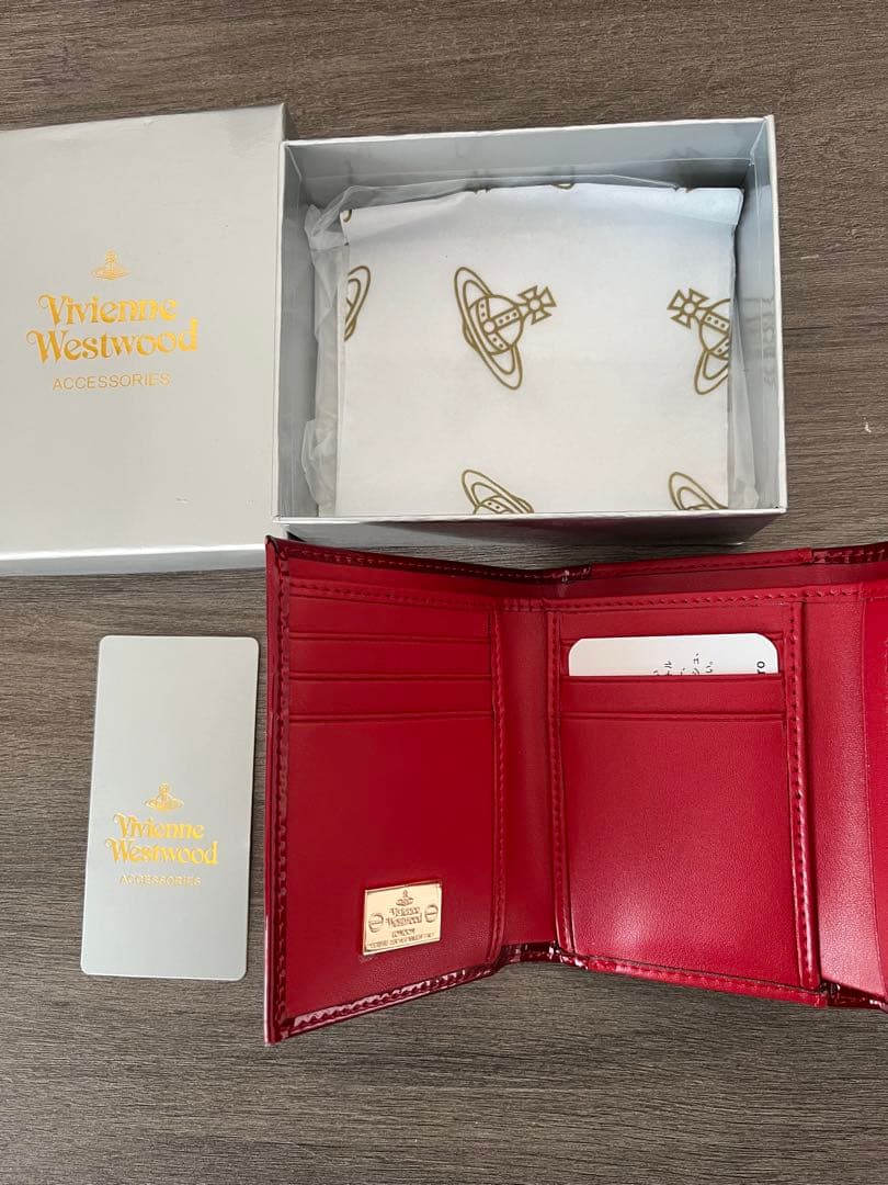 Vivienne Westwood 三つ折り財布 赤