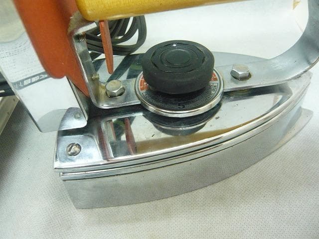 14日までお値引き中　タキイ 5型自動　タキイアイロン　 保管品　 和裁　洋裁