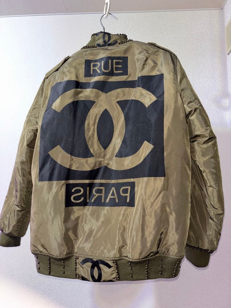 G-DRAGON着用 CHANEL オリーブ MA-1ジャケット