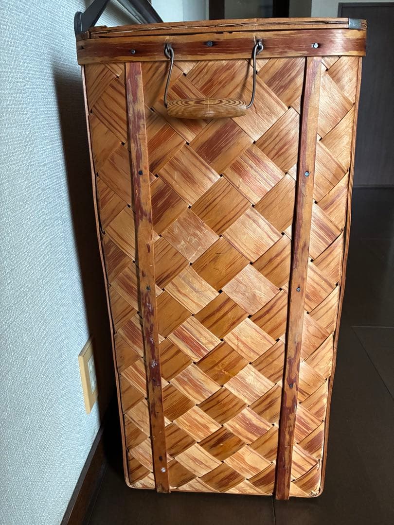 スポーンコリ縦長バスケット 蓋付き アンティーク