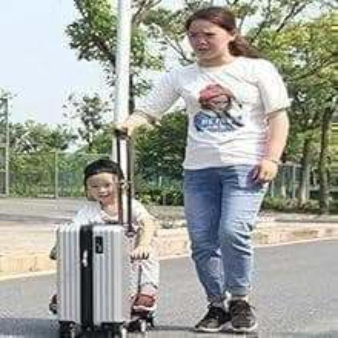 【在庫限り！！】ペアキャリーケース 子供 乗れる スーツケース 親子セット