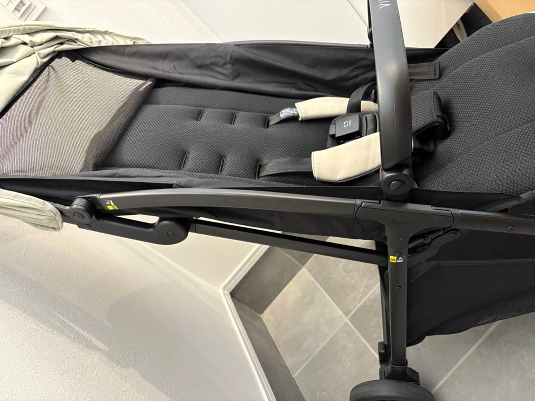 アップリカ　ヴィットViit 3年保証+レインカバー付