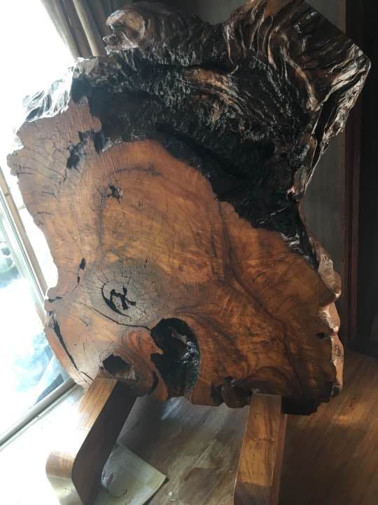 木の置物 約145cm×約100cm