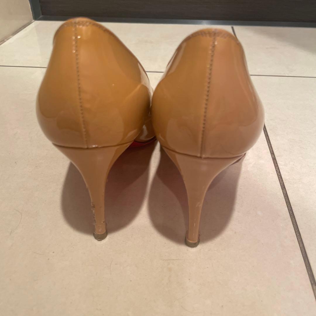 Christian Louboutin ベージュ ハイヒール　38