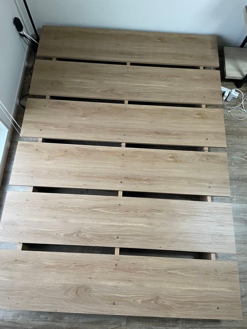 美品　LOWYA(ロウヤ)ベッドフレーム(D)