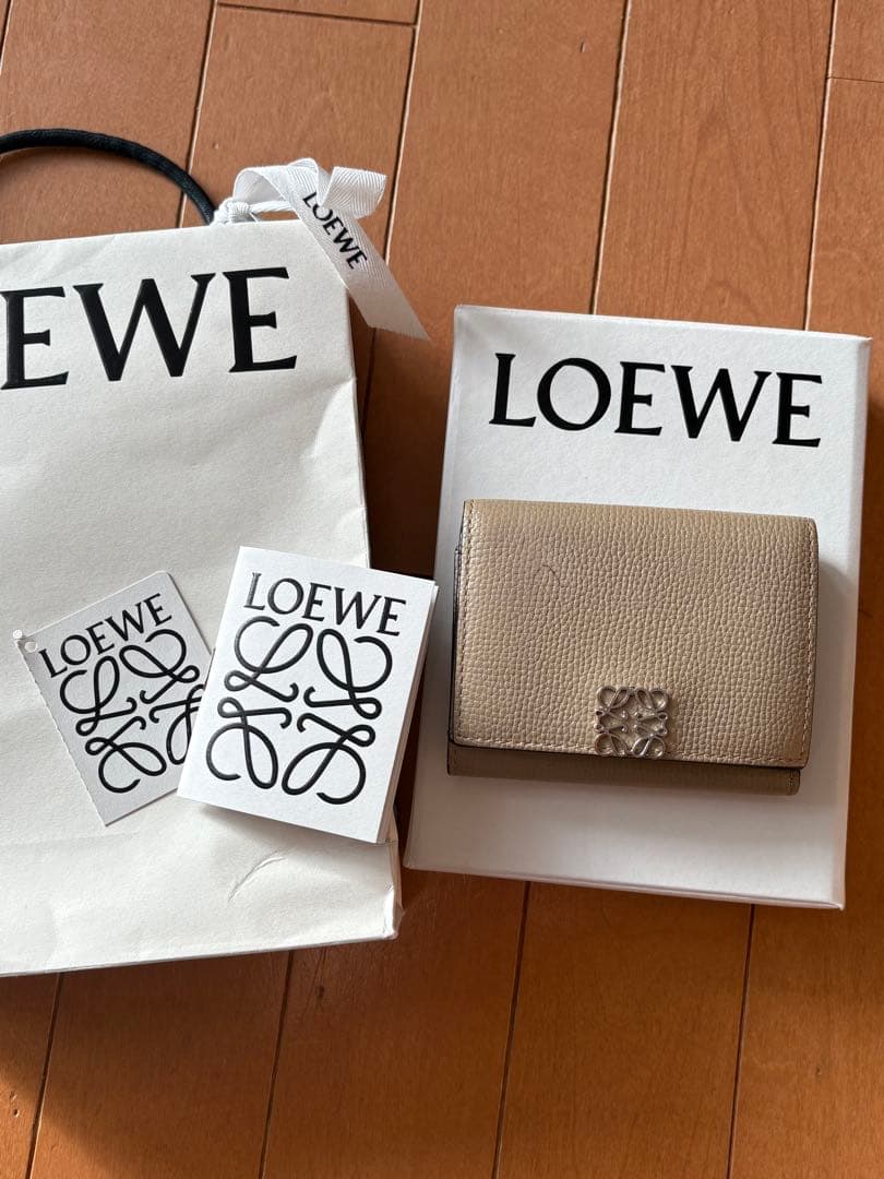 値下げLOEWE ロエベ 三つ折財布トライフォールド ウォレットサンド ベージュ