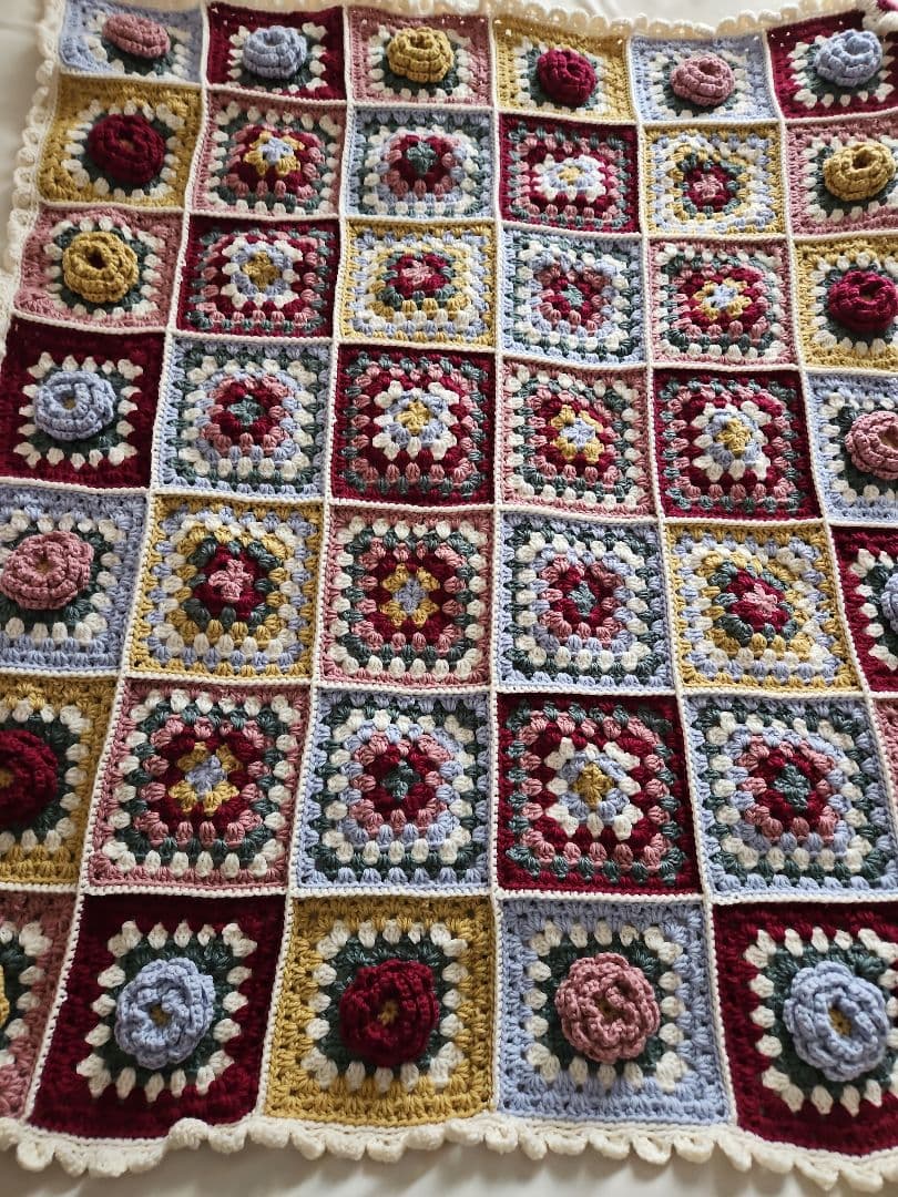 立体お花モチーフ　マルチカバー