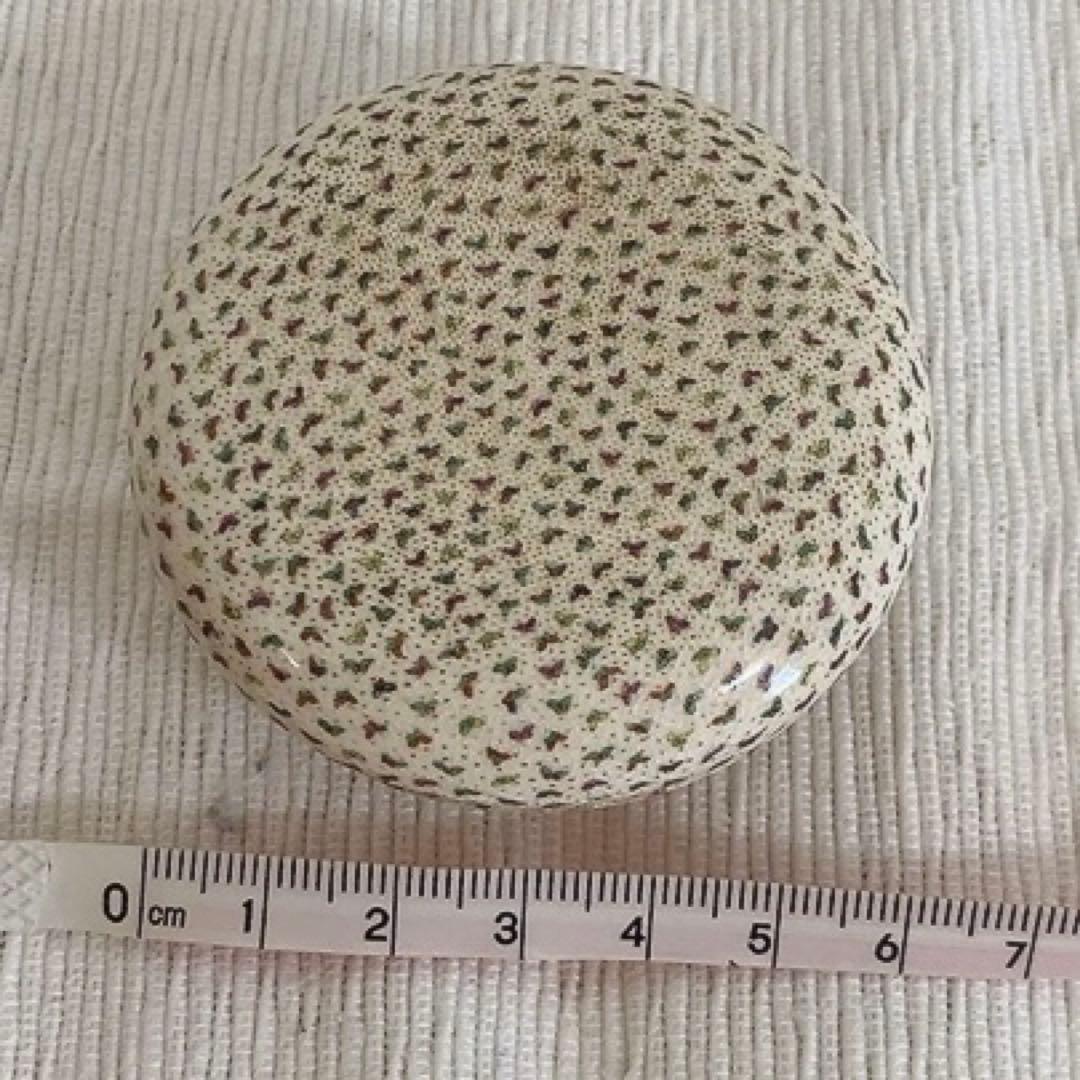 薩摩焼　白薩摩　香合　百蝶絵丸形　骨董　アンティーク　茶道具　インテリア　壽官銘