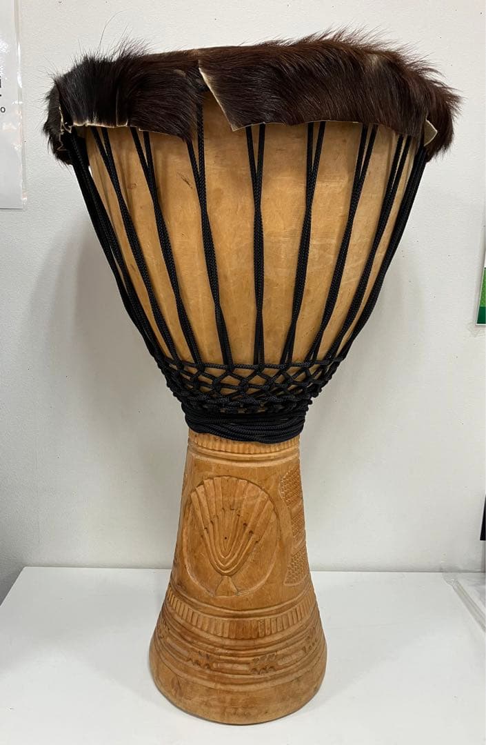 ジャンベ　高さ約60㎝　ヘッド面約32㎝