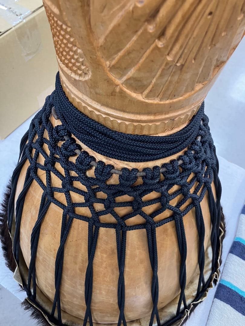 ジャンベ　高さ約60㎝　ヘッド面約32㎝