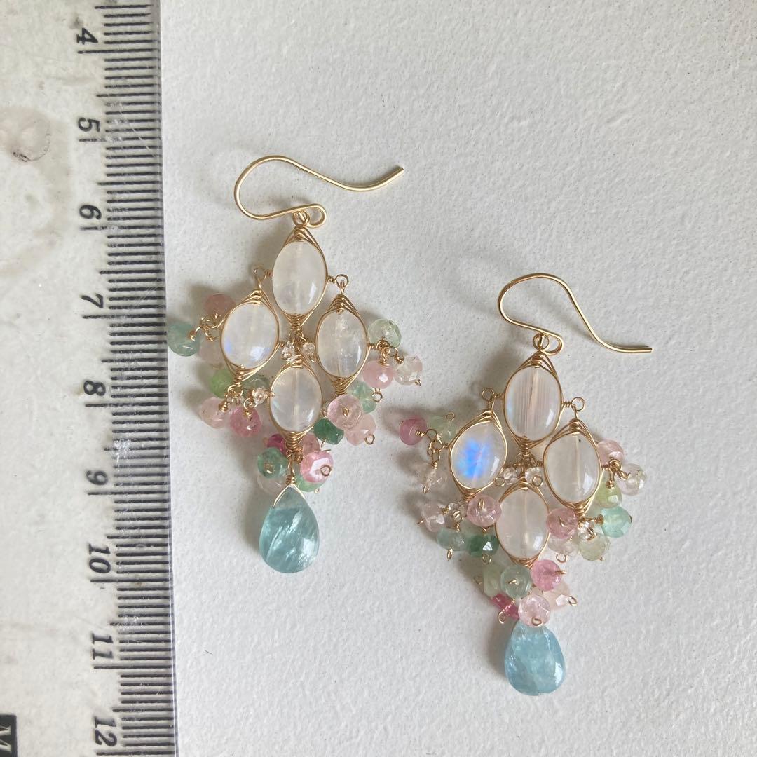 14kgf ムーンストーンとアクアカイヤナイトのピアス