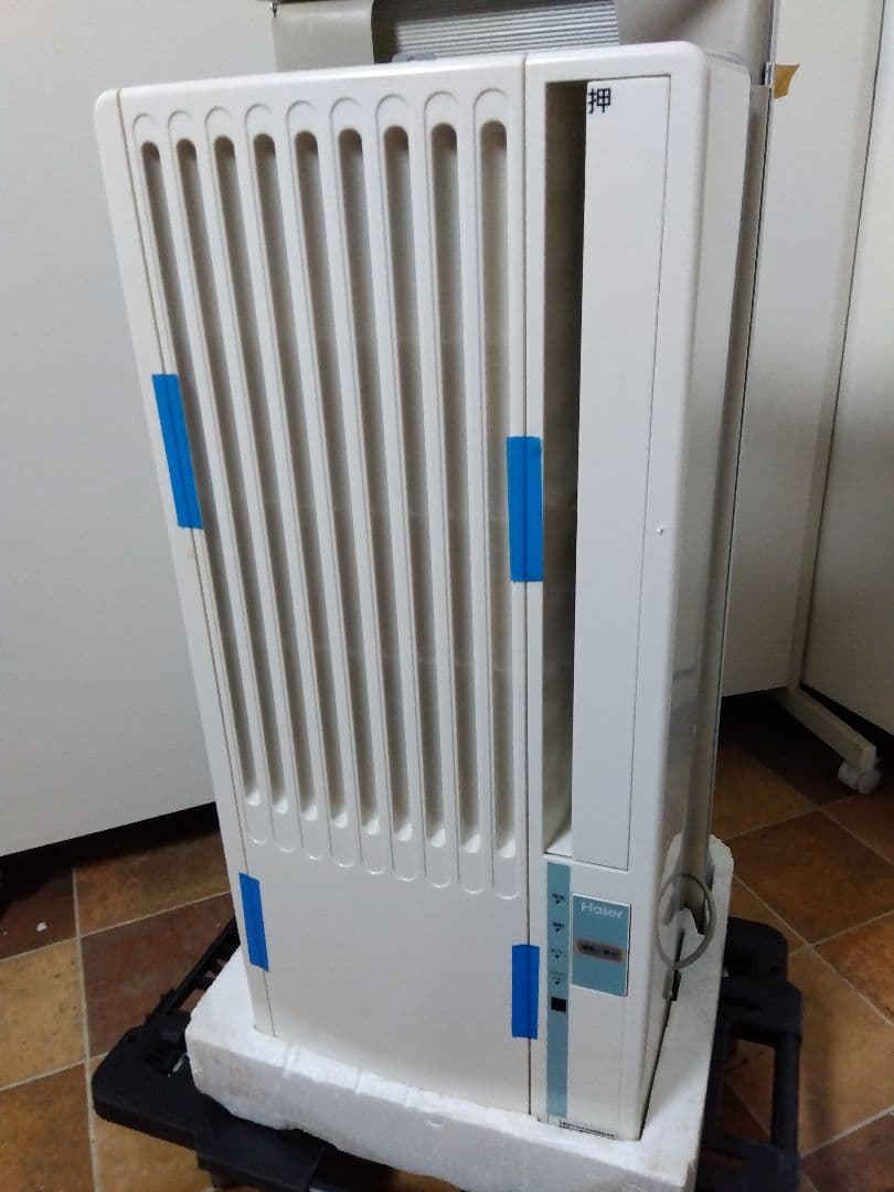 未使用 ハイアール 冷房専用 ウインドエアコン JA-16N 2015年製