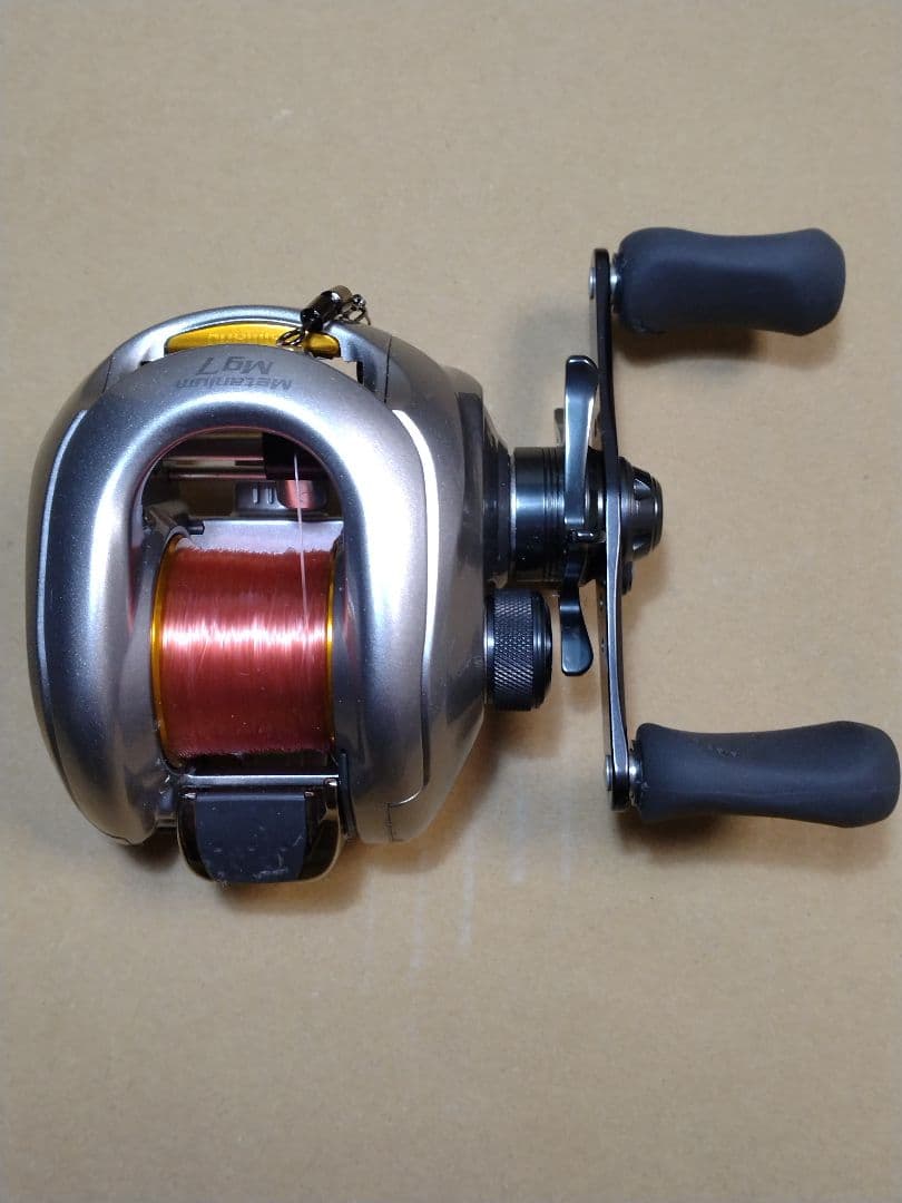 中古良品　シマノ 07メタニウムMg7 右ハンドル