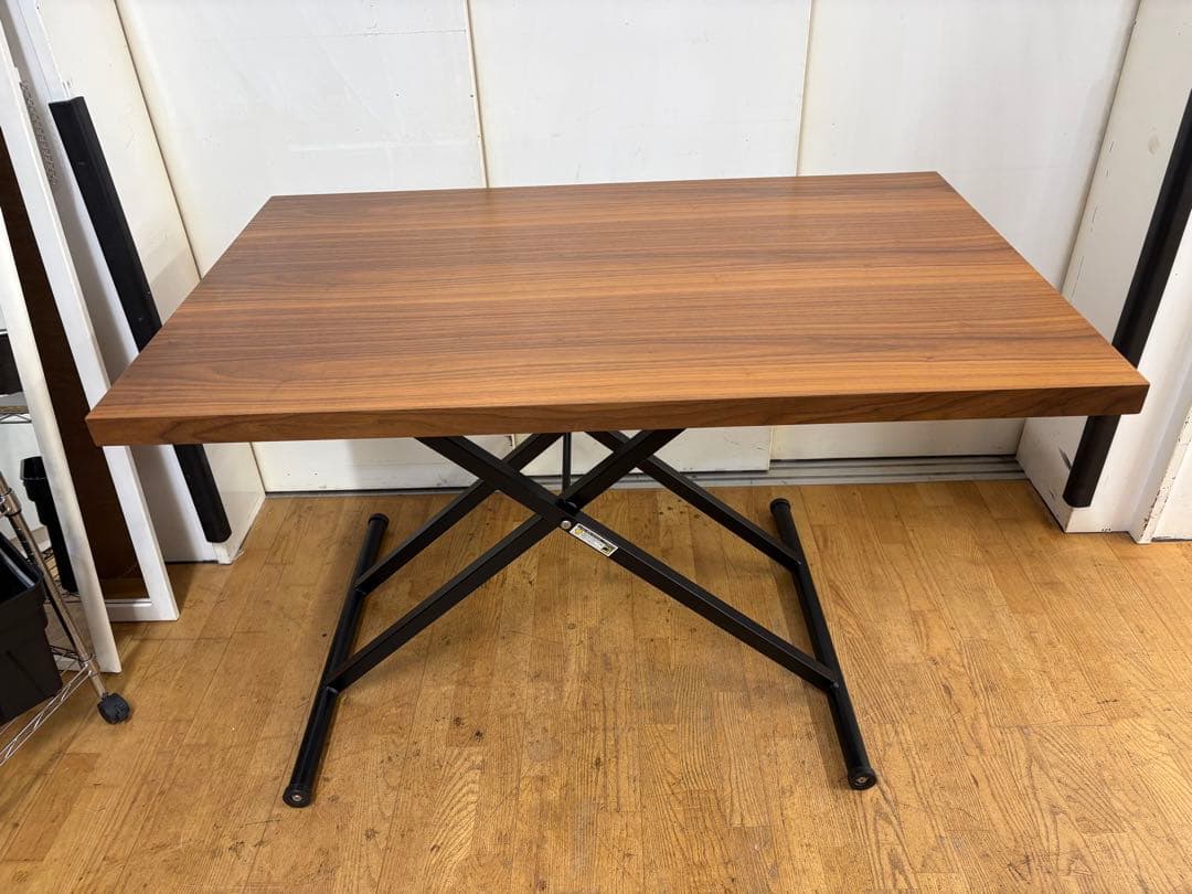 M069　ニトリ製　昇降式テーブル　テーブル　幅1200ｍｍ