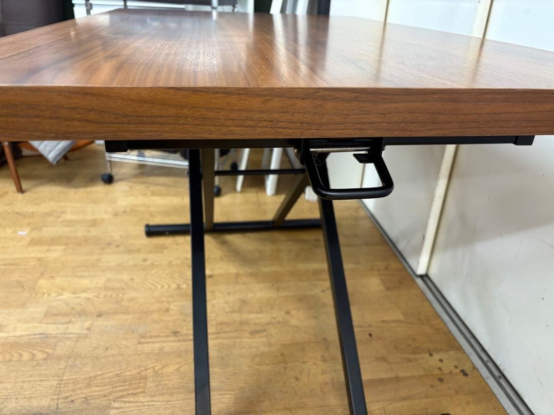 M069　ニトリ製　昇降式テーブル　テーブル　幅1200ｍｍ