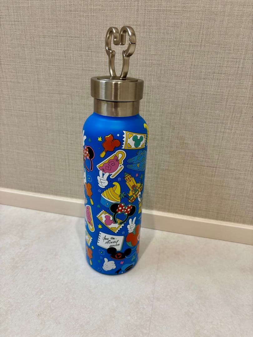 【新品未使用】カリフォルニアディズニー ステンレス製ウォーターボトル　日本未発売