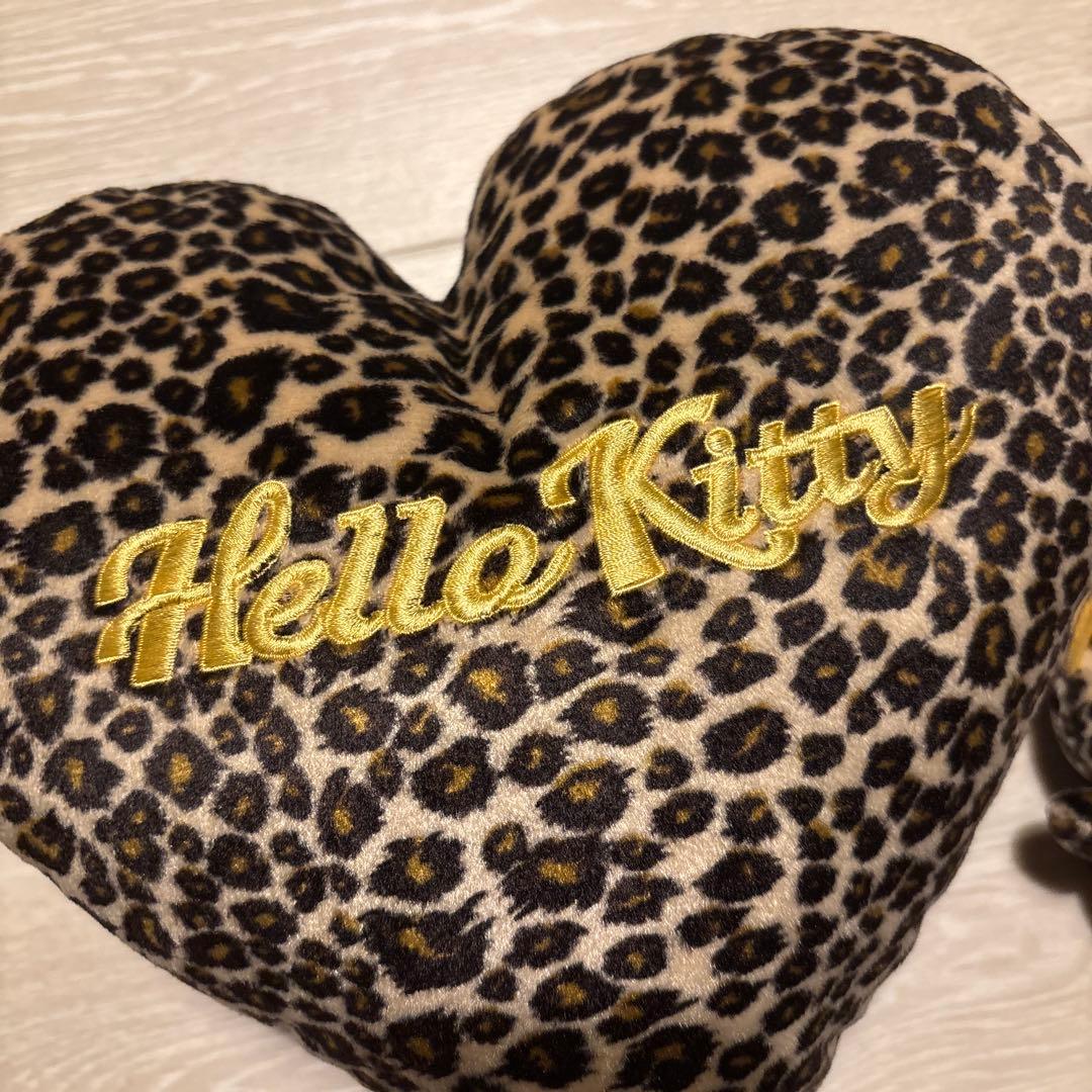 激レア サンリオ ハローキティ ヒョウ柄 ハート型 クッション